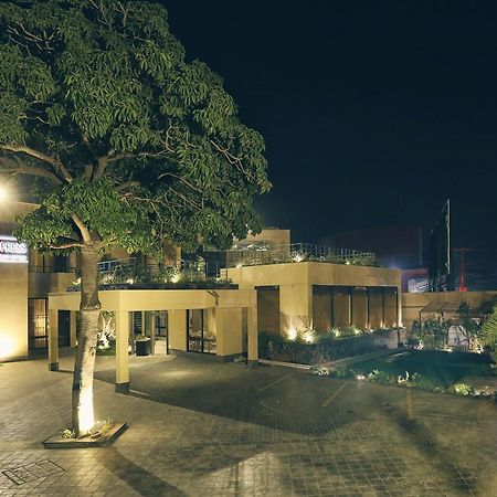 Avari Boutique Multan Eksteriør bilde